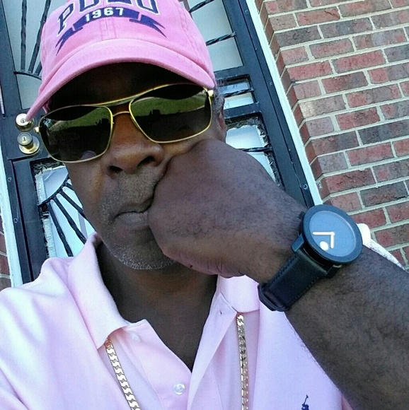 Meet your Posher, Geno - Picture 2 of 8